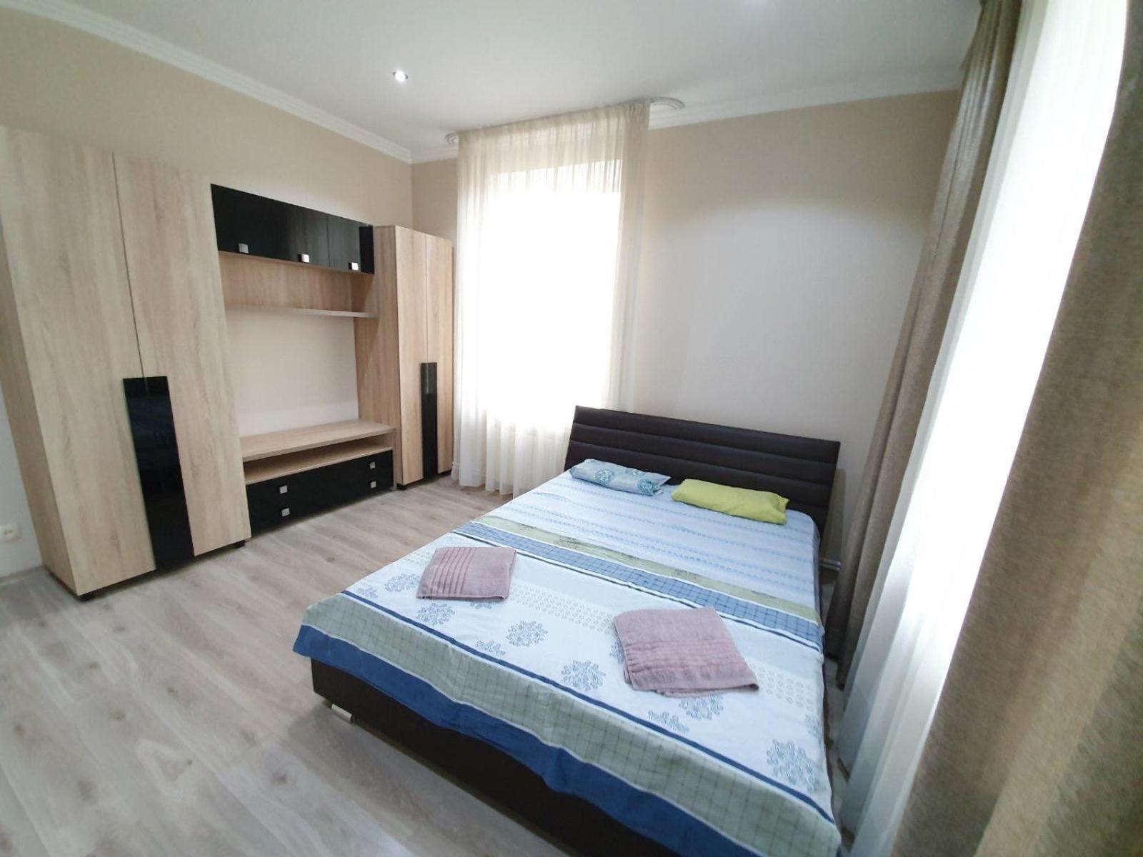 Tourist Home At Stefan Cel Mare With 2 Rooms Chisinau Ngoại thất bức ảnh