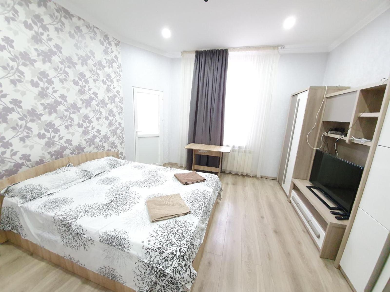 Tourist Home At Stefan Cel Mare With 2 Rooms Chisinau Ngoại thất bức ảnh