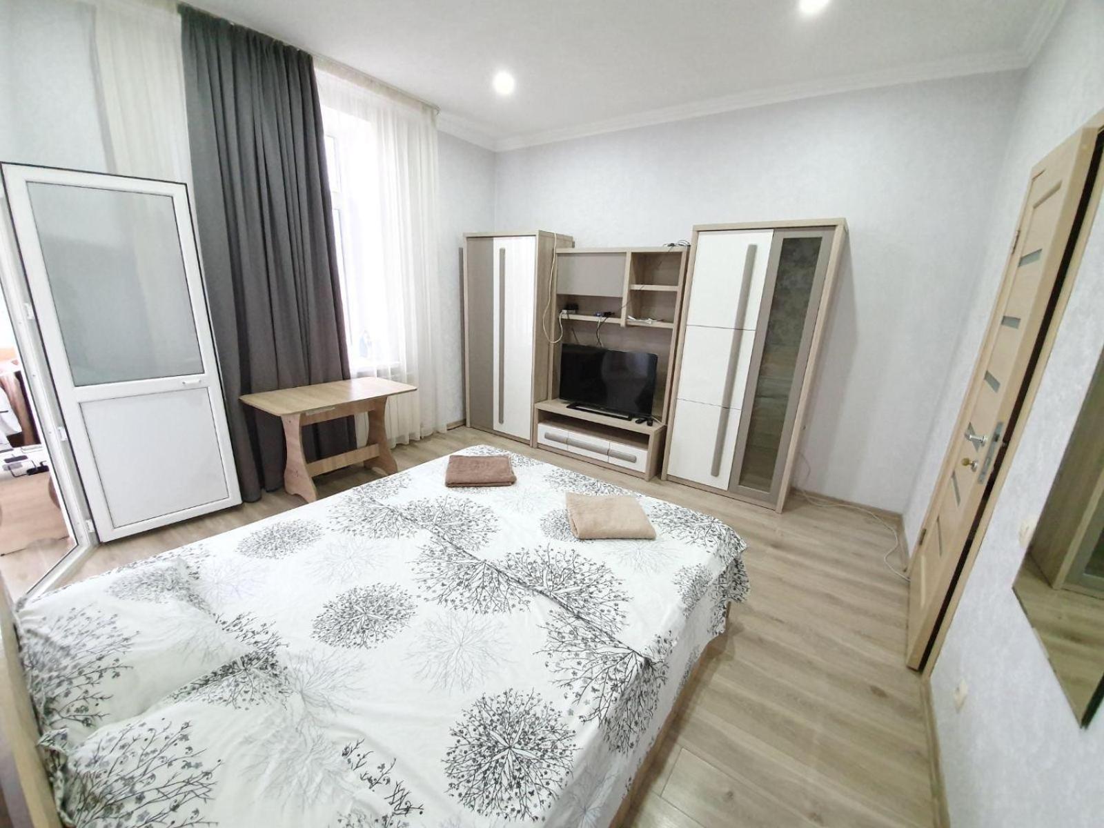 Tourist Home At Stefan Cel Mare With 2 Rooms Chisinau Ngoại thất bức ảnh